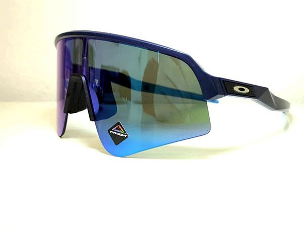 Oakley Modena